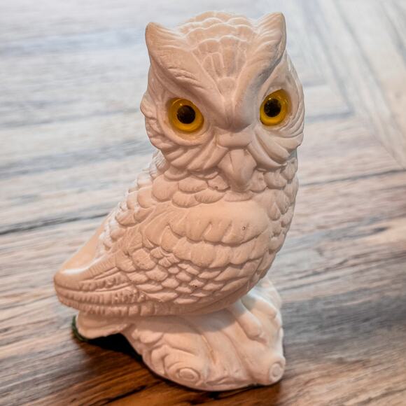 Mid-Century Italian Sandstone Owl Statue, 5”H x 3.5”W - Picture 2 of 7